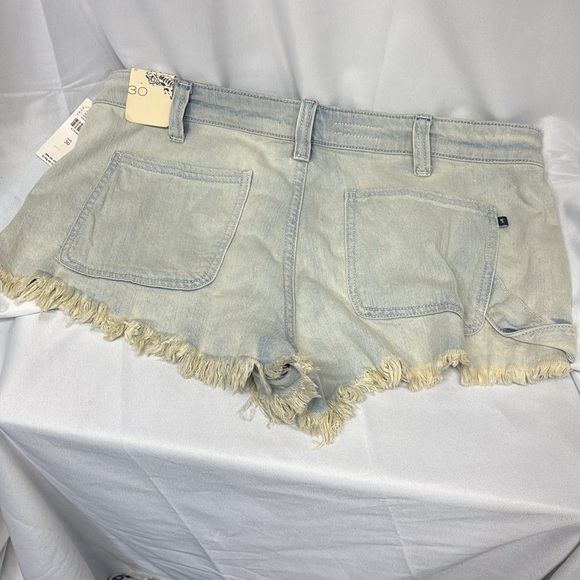 Anthropology Pilcro light blue fringe with pocket cotton blend shorts size 30 - Picture 8 of 13